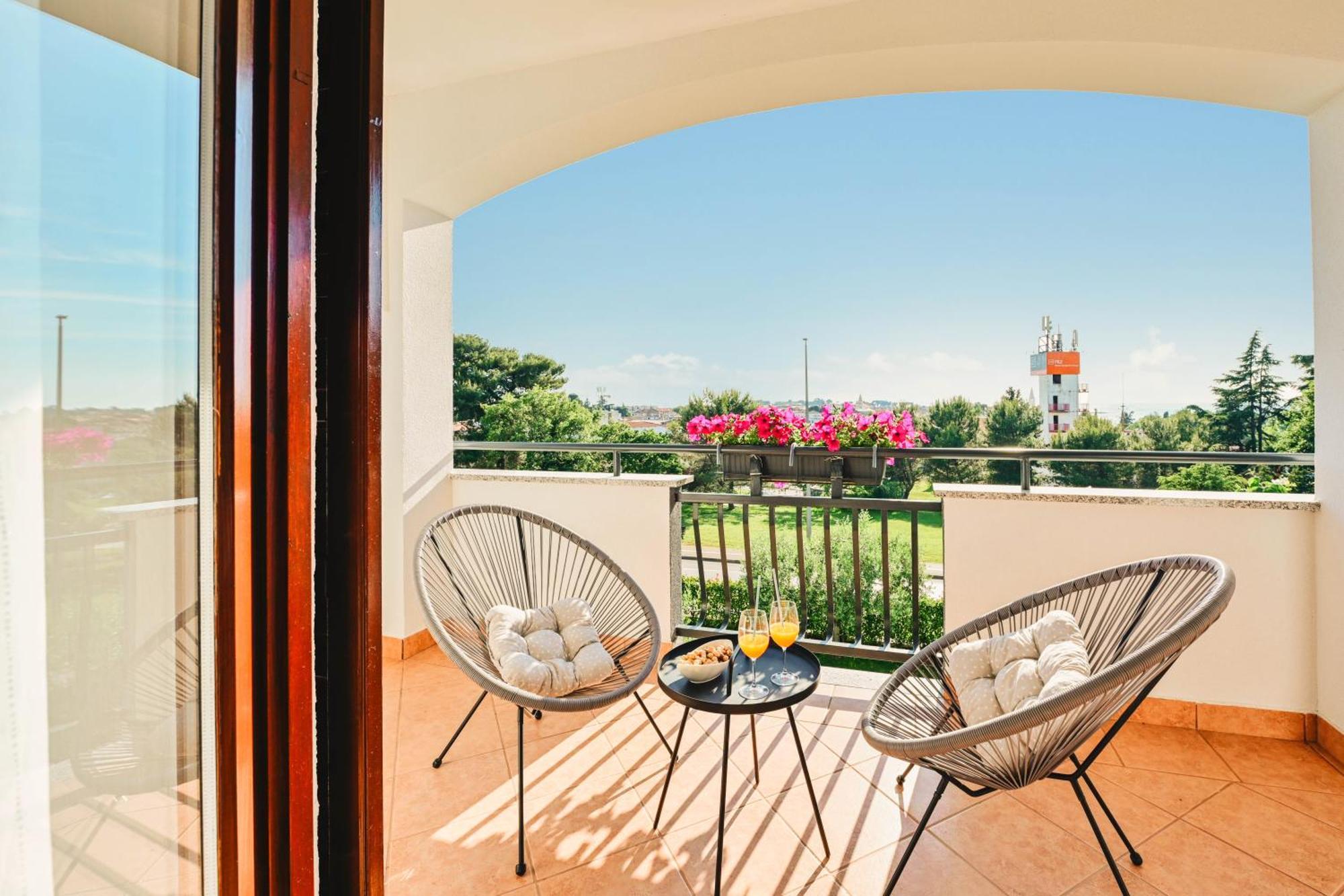 Villa Luna Πόρετς Εξωτερικό φωτογραφία