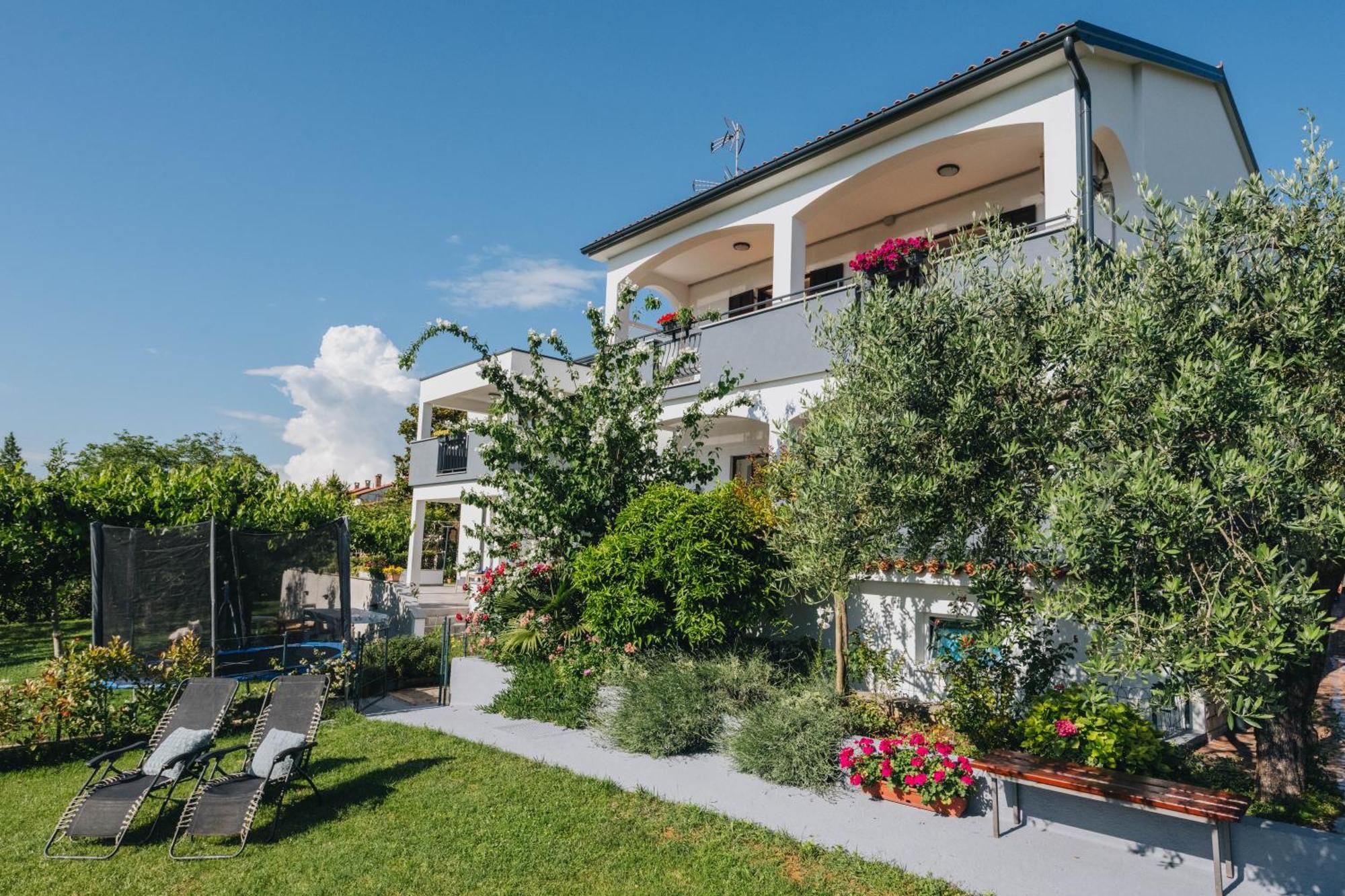 Villa Luna Πόρετς Εξωτερικό φωτογραφία