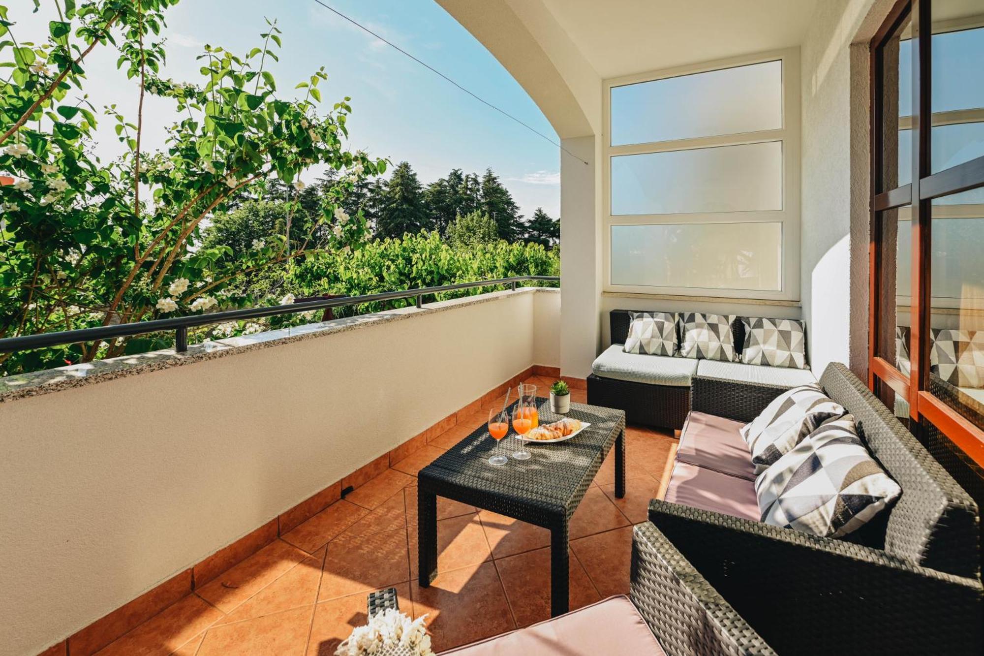 Villa Luna Πόρετς Εξωτερικό φωτογραφία